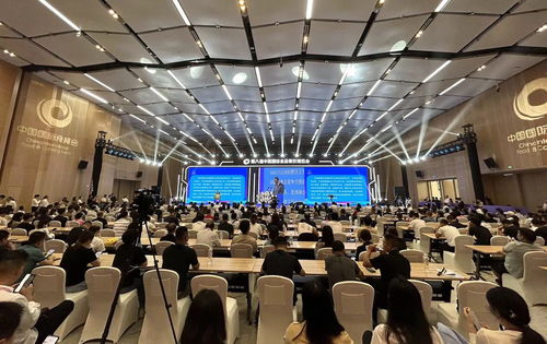 聚焦食餐行業(yè)新機(jī)遇 第八屆中國(guó)國(guó)際食品餐飲博覽會(huì)在長(zhǎng)沙開幕